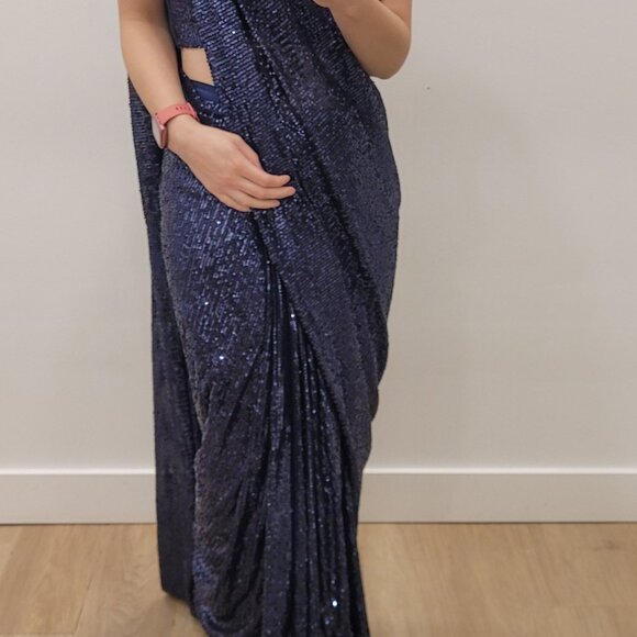 Navy Blue Saree - Picture 3 of 4